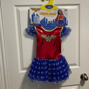 Halloween DC Wonder Women costume size 3-4Years New